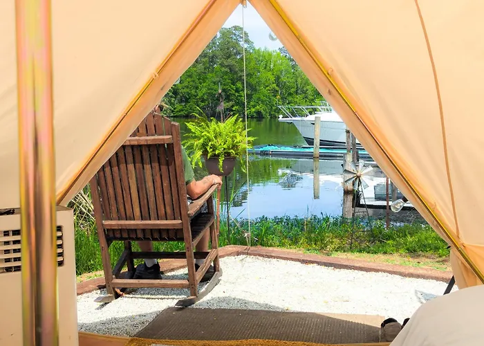 Bells Marina & Fishing Resort - Santee Lake Marion By I95 - Family Adventure, Pets On Request!