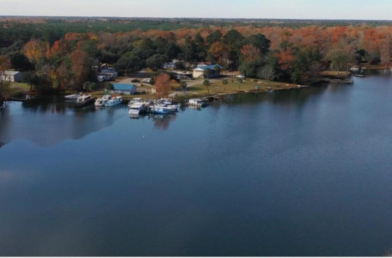 Bells Marina & Fishing - Santee Marion By I95 - Family Adventure, Pets On Request! 3*
