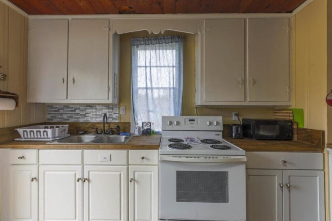 Bells Marina & Fishing - Santee Marion By I95 - Family Adventure, Pets On Request! Hotel Eutawville